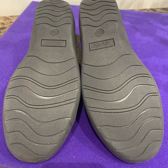 Brand new shoes size 9.5 without tag - Picture 5 of 10